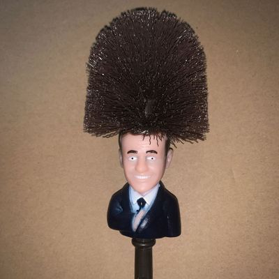 Trump Toilet Brush – Fun and Practical Household Toilet Cleaning Tool – Gag Gift for All Ages